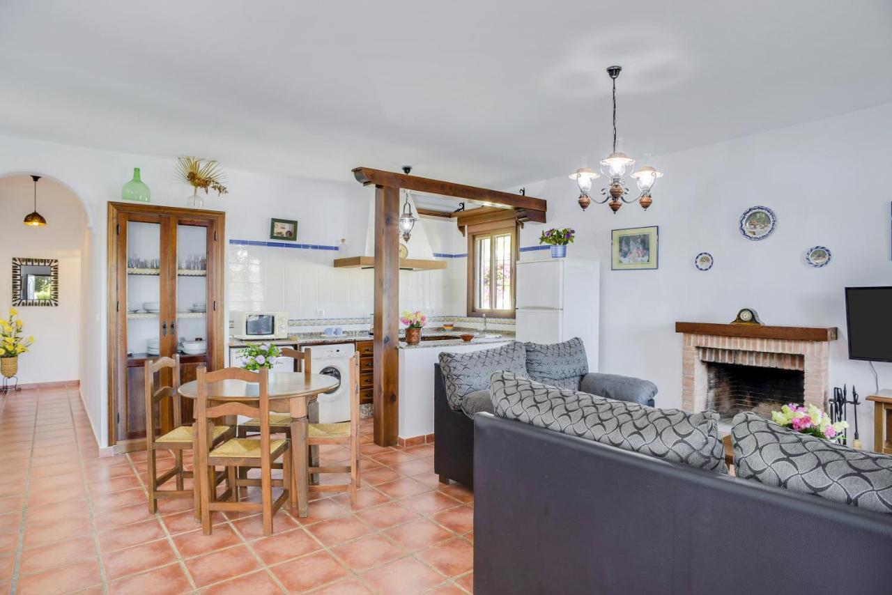 Casa Villanueva 2 - Solo Familias โกนิล เด ลาฟรอนเตรา ภายนอก รูปภาพ